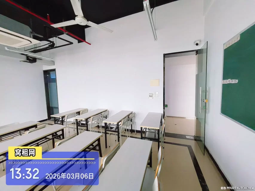 宁波宁兴财富广场大厦70平米办公室招租，月租金4200元