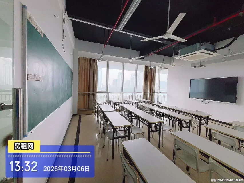 宁波宁兴财富广场大厦70平米办公室招租，月租金4200元