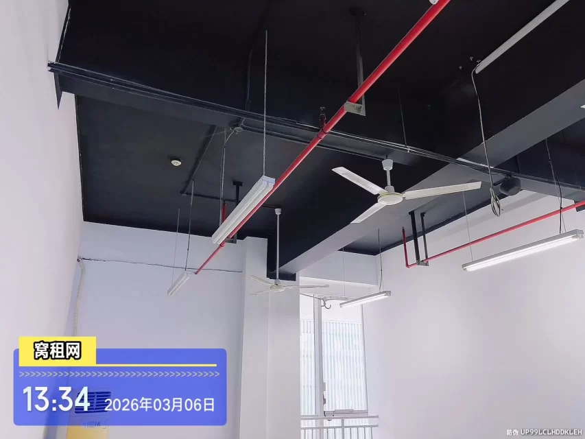 东部新城中银大厦隔壁宁波宁兴财富广场写字楼另外70平米办公室招租