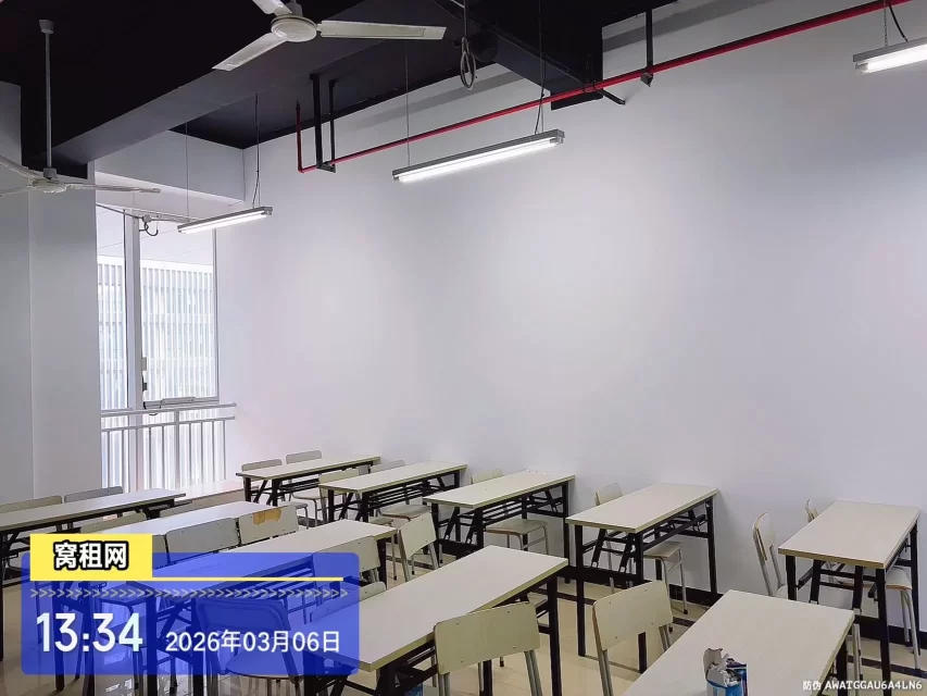 东部新城中银大厦隔壁宁波宁兴财富广场写字楼另外70平米办公室招租