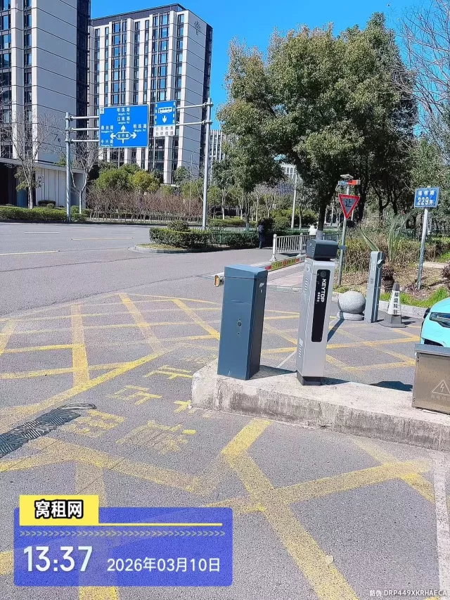 宁波恒创中心大厦停车包月收费多少？