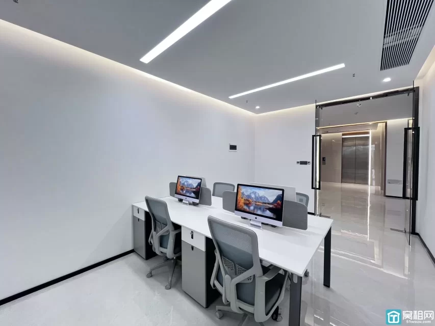 宁波研发园对面明迪大厦出租60平 电梯口朝南办公室