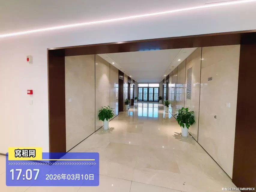 宁波环领未来大楼358平米精装修办公室出租18000元/月