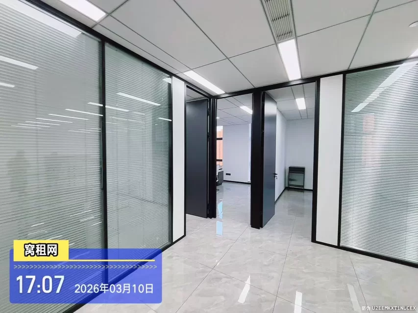 宁波环领未来大楼358平米精装修办公室出租18000元/月