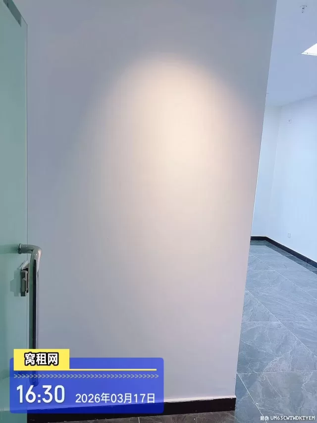 宁波火车站北广场50米月湖银座写字楼出租43平米1600元/月