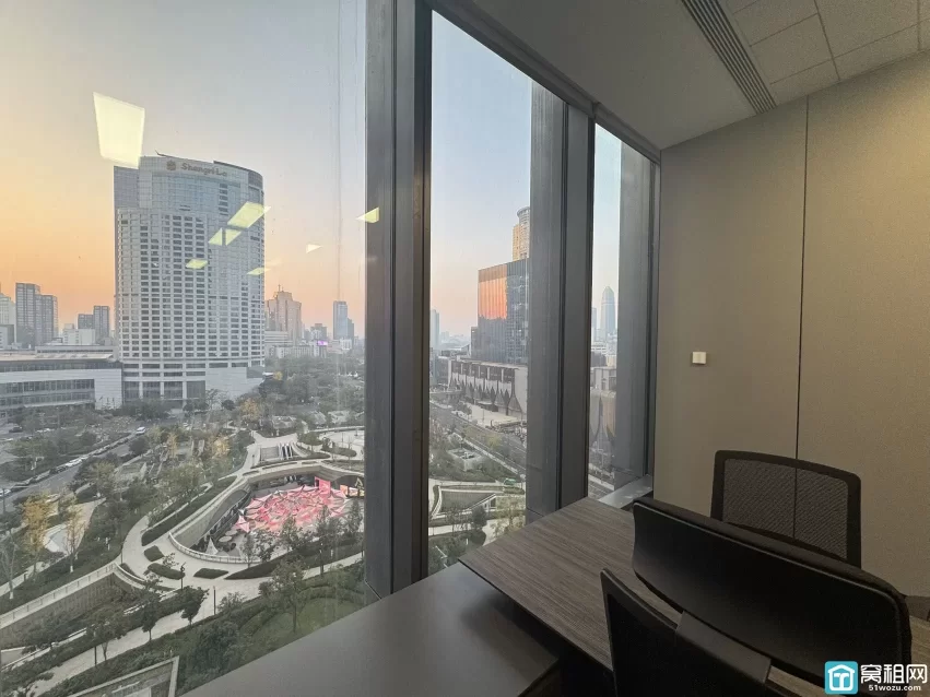 新世界宁波塔110平户型推荐，朝江朝公园，拧包入驻