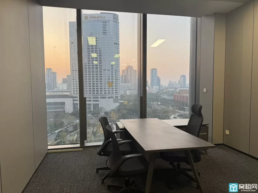 新世界宁波塔110平户型推荐，朝江朝公园，拧包入驻