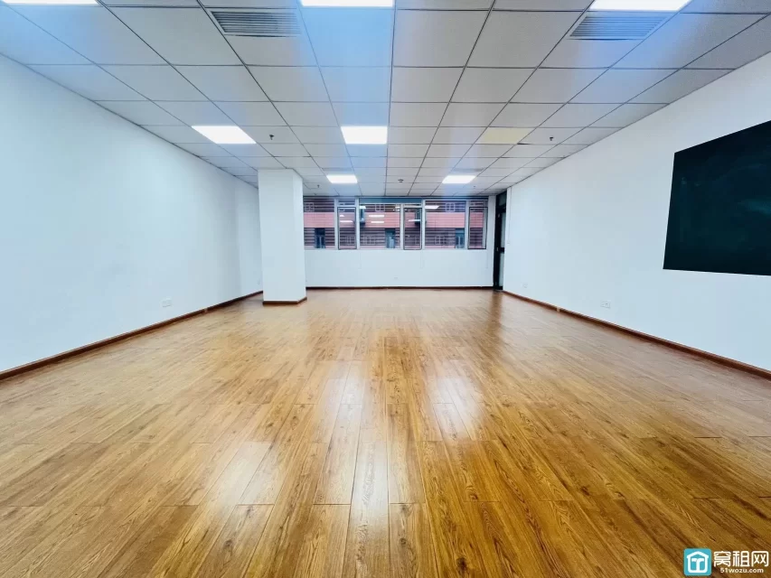 宁波水街美豪大厦93平朝北办公室出租