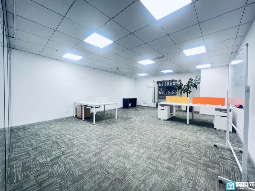 宁波水街美豪大厦办公室出租114平一个隔间朝西写字楼