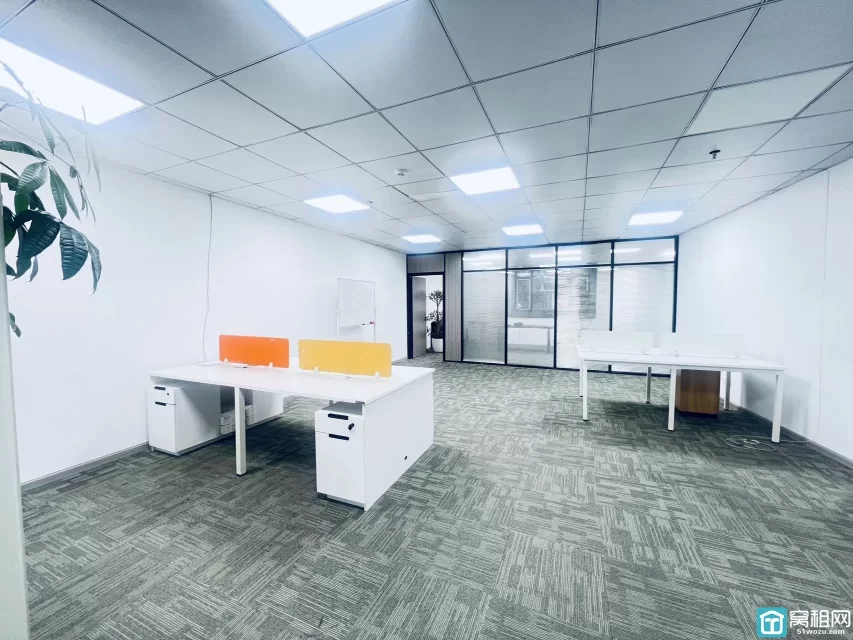 宁波水街美豪大厦办公室出租114平一个隔间朝西写字楼