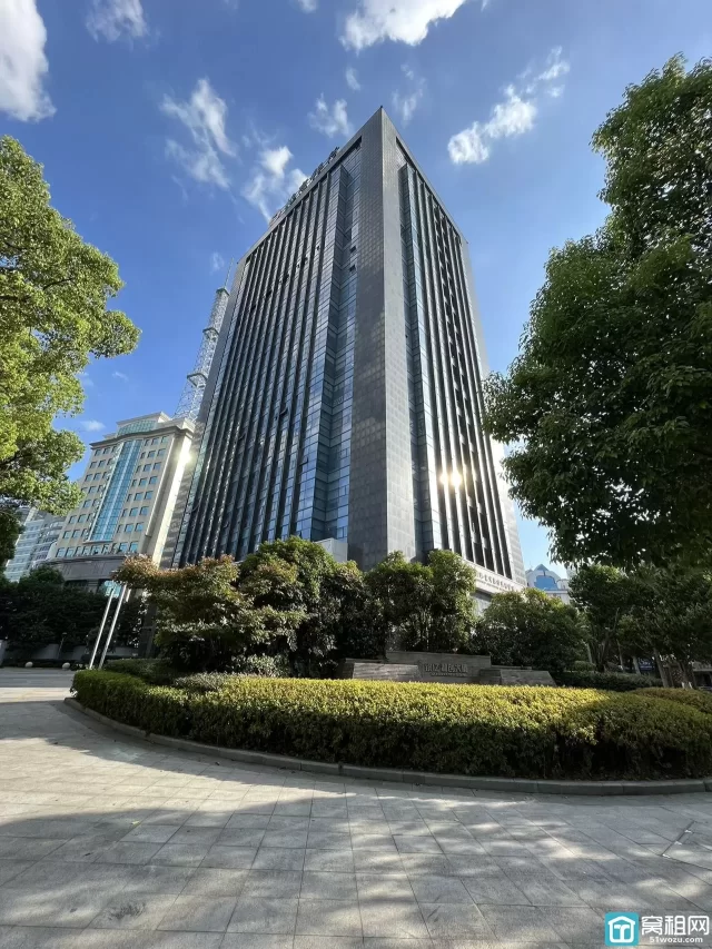 海曙区政府旁鼓楼地铁站附近和创大厦288.86平方米办公用房出租