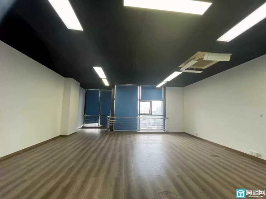 海曙区政府旁鼓楼地铁站附近和创大厦288.86平方米办公用房出租