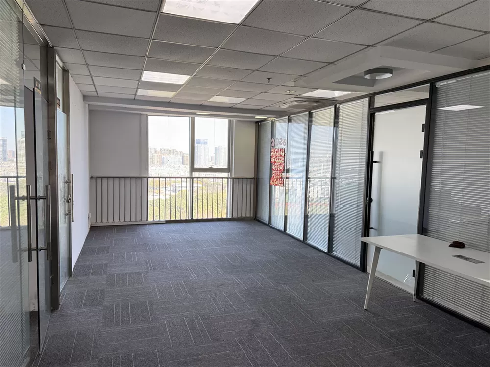 宁波银晨国际1号楼甲级写字楼主楼房东直租建筑面积170平方米