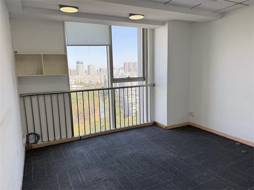 宁波银晨国际1号楼甲级写字楼主楼房东直租建筑面积170平方米