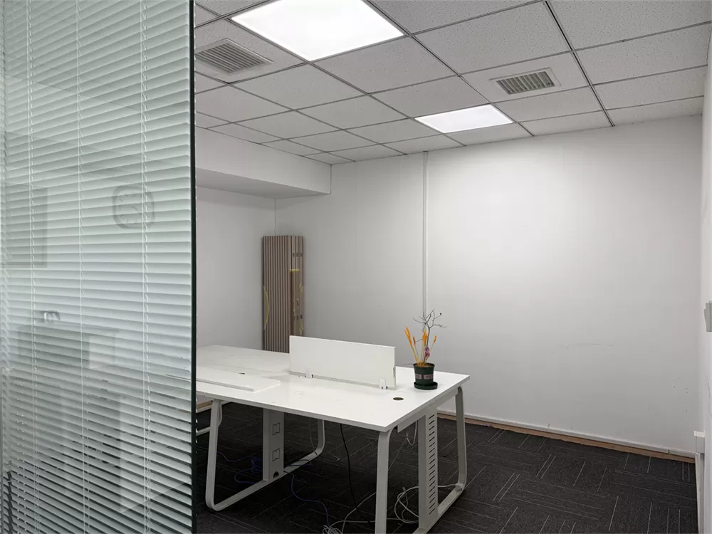 宁波银晨国际1号楼甲级写字楼主楼房东直租建筑面积170平方米