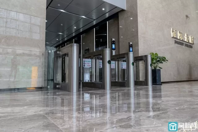 宁波江北区恒凯大厦 115平方  北朝向 5000元/月  1个隔间