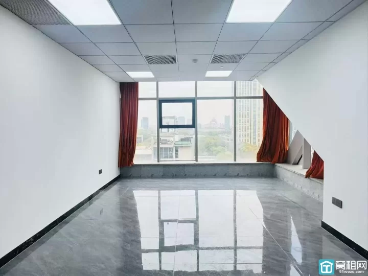 宁波城南A座208平 价格8500元全新装修  3隔间