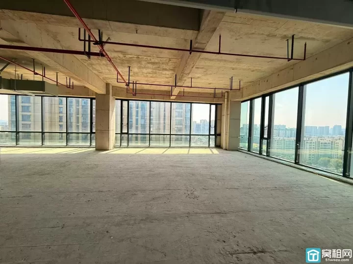 东部新城 恒创上品 1000平米办公室火热招商全景落地窗定制装修