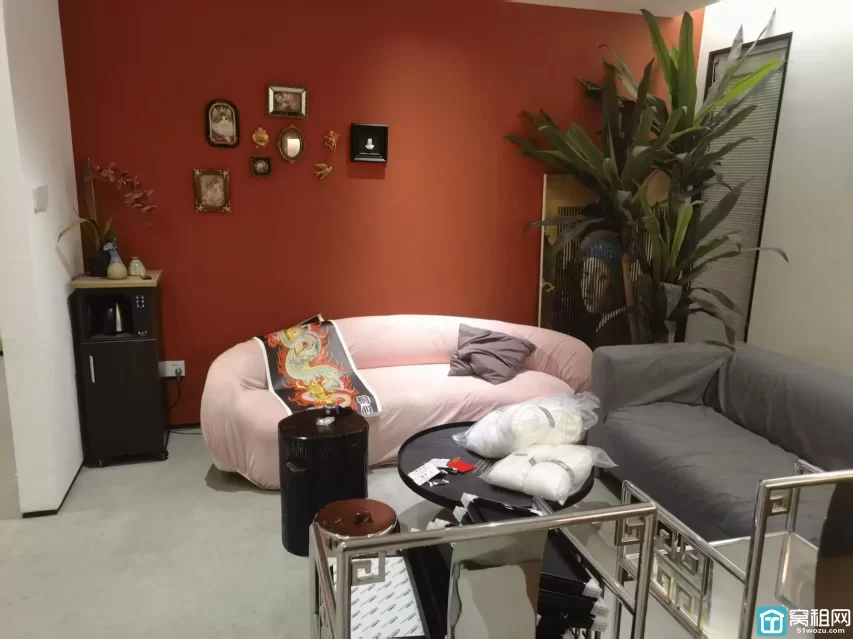 宁波市鄞州区 天童北路1501号麒麟大厦北楼面积151平米4200元出租