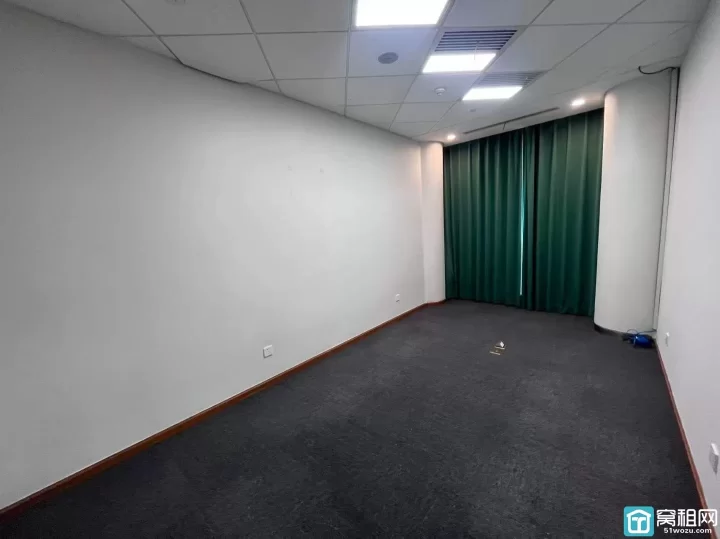 宁波东部新城中银大厦面积203平米办公室出租