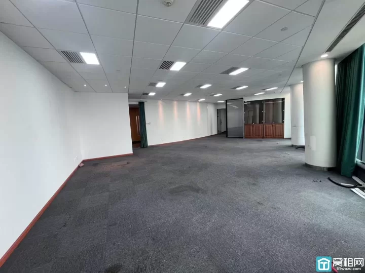 宁波东部新城中银大厦面积203平米办公室出租