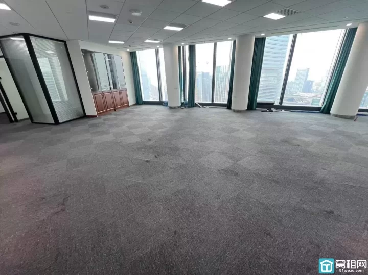 宁波东部新城中银大厦面积203平米办公室出租