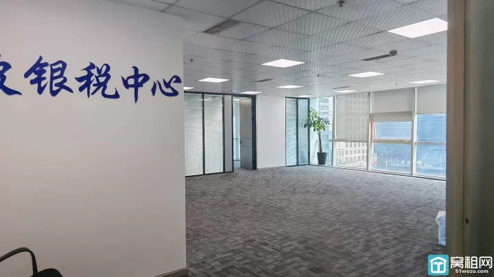 宁波广博丽景中心出租215平，东北双面采光，2隔间，10400元每月