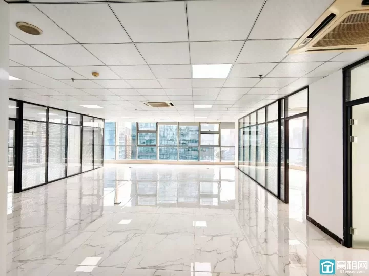 房东直租，国骅大厦262平东南北三面，采光无敌