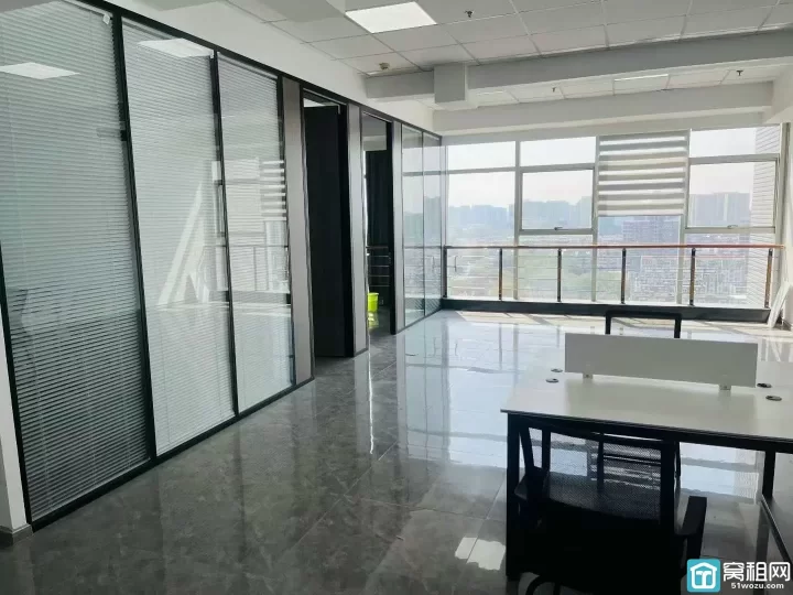 宁波海曙丽园尚都138平新出 来谈就租带家具办公室出租5100元