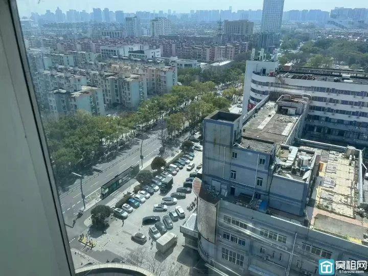 宁波海曙丽园尚都138平新出 来谈就租带家具办公室出租5100元