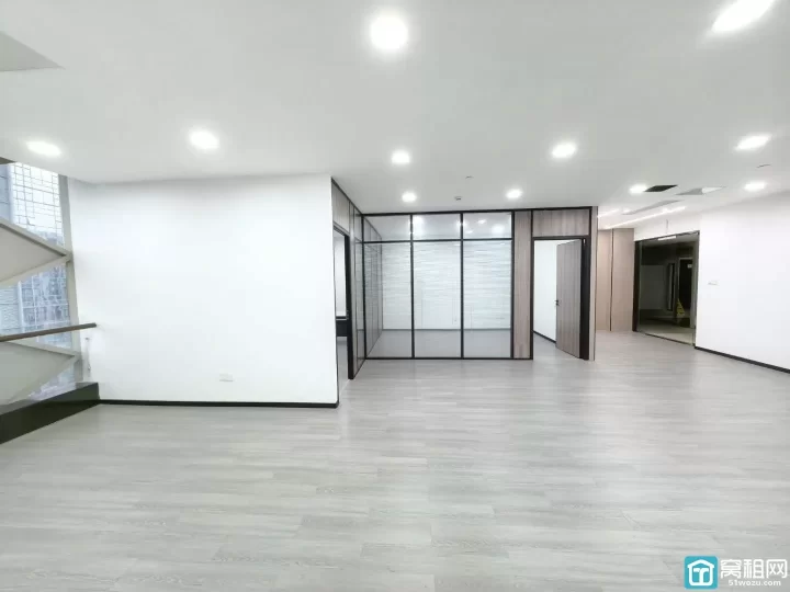 南洋大厦·全新精装办公室155㎡正南好户型特价单价仅1块