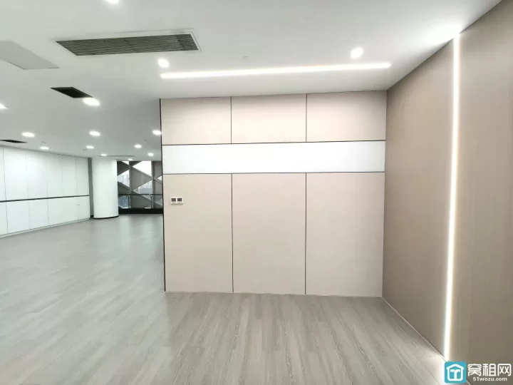 南洋大厦·全新精装办公室155㎡正南好户型特价单价仅1块