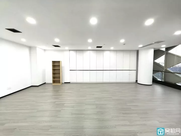 南洋大厦·全新精装办公室155㎡正南好户型特价单价仅1块