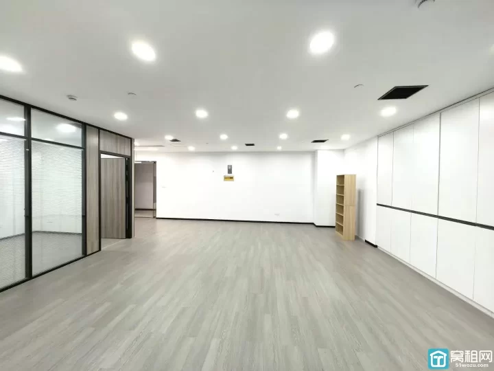 南洋大厦·全新精装办公室155㎡正南好户型特价单价仅1块