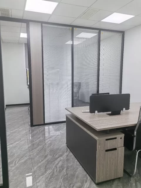 宁波海曙高桥恒迈科创园50平 / 朝南办公室出租租金：1700一个月