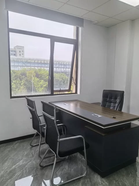 宁波海曙高桥恒迈科创园50平 / 朝南办公室出租租金：1700一个月