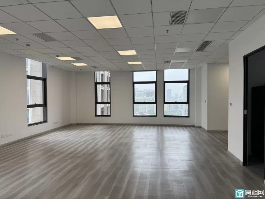 宁波滨江二期200平方米直租办公室年租金：13万