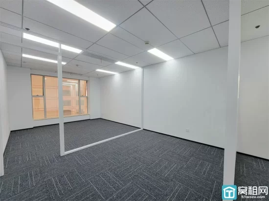宁波鄞州区波特曼大厦精装修办公室出租面积60㎡，月租金3650元/月