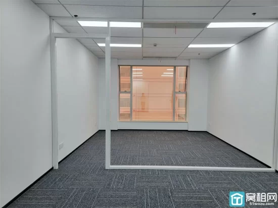 宁波鄞州区波特曼大厦精装修办公室出租面积60㎡，月租金3650元/月