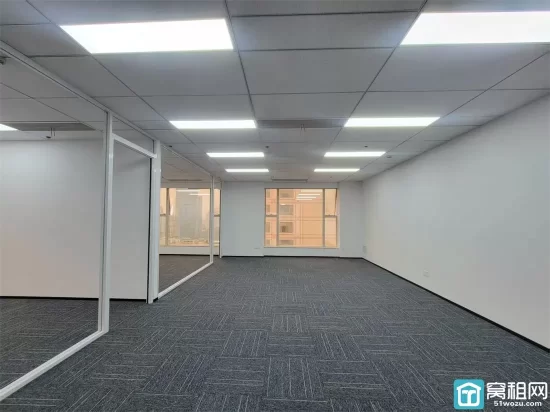 宁波招鄞大厦对面波特曼大厦180㎡西南朝向办公室出租月租金10400元/月