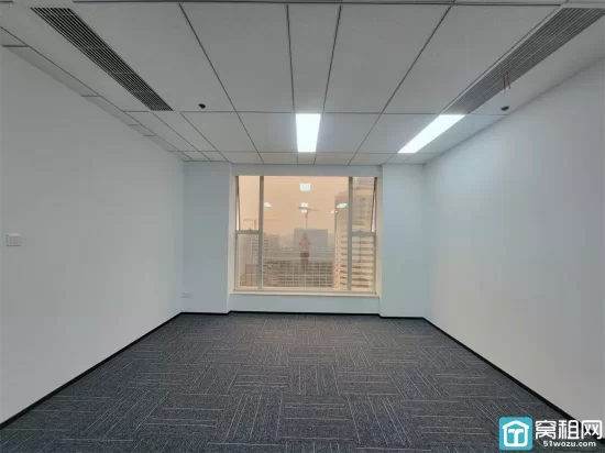 宁波招鄞大厦对面波特曼大厦180㎡西南朝向办公室出租月租金10400元/月