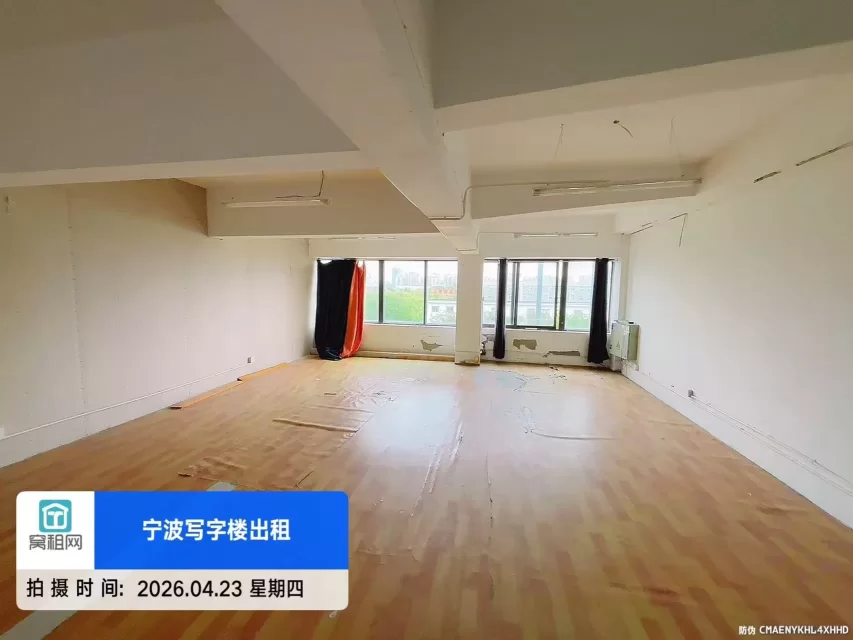 宁波驿淘158跨境产业园75平米办公室简单装修出租