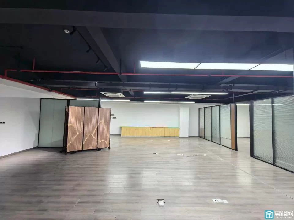 宁波萌恒大厦 461平 东南朝向 7隔间 户型方正 独门独户办公室出租