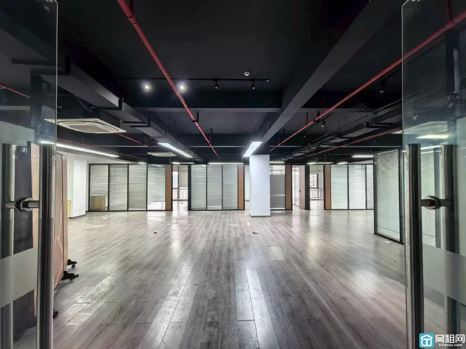 宁波萌恒大厦 461平 东南朝向 7隔间 户型方正 独门独户办公室出租