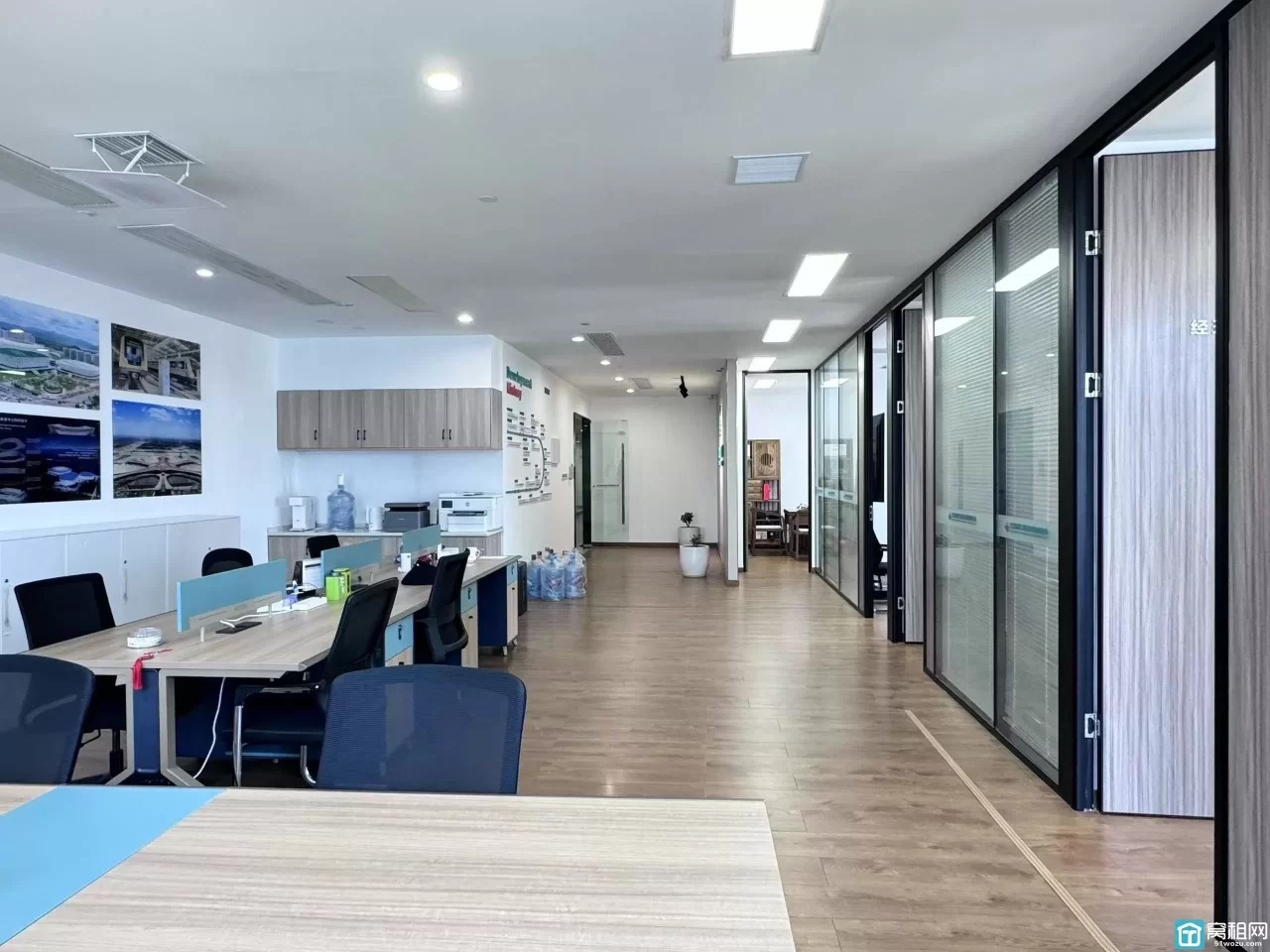 宁波东部新城城投大厦出租面积224.06平，4隔间，双面采光