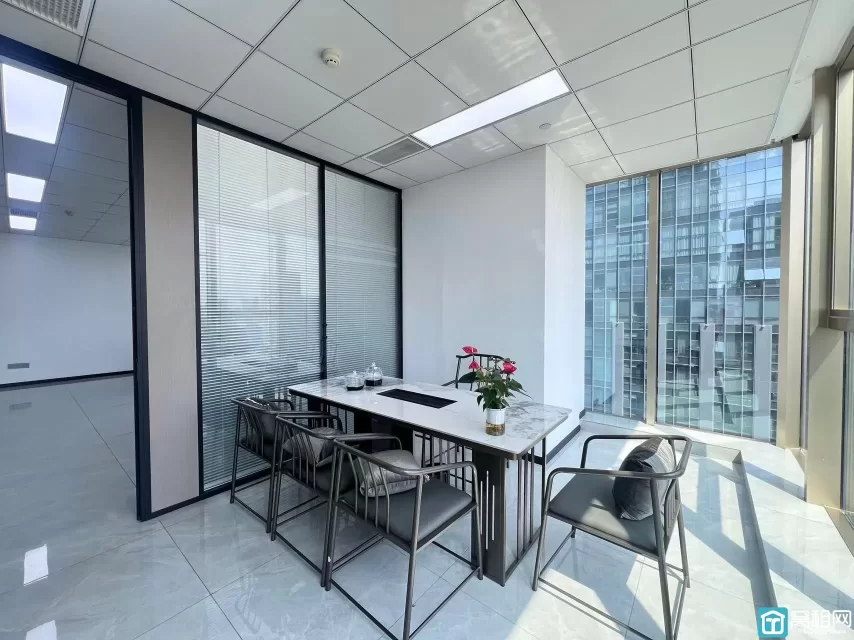 宁波高新区写字楼双面采光绝绝子 ​凌云大厦138平 样板间随时可看