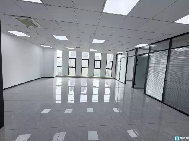 宁波明新大厦152.68平出租单价1.5元含税