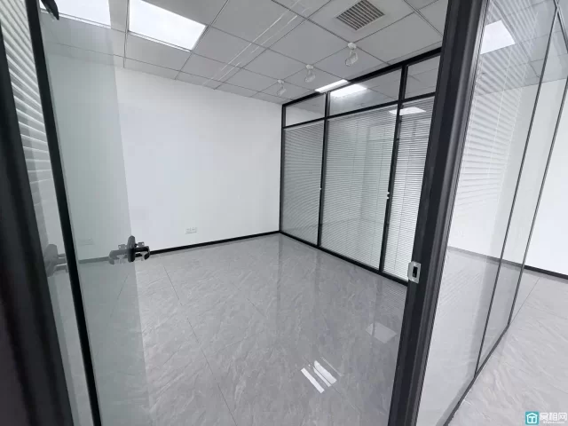 宁波明新大厦152.68平出租单价1.5元含税