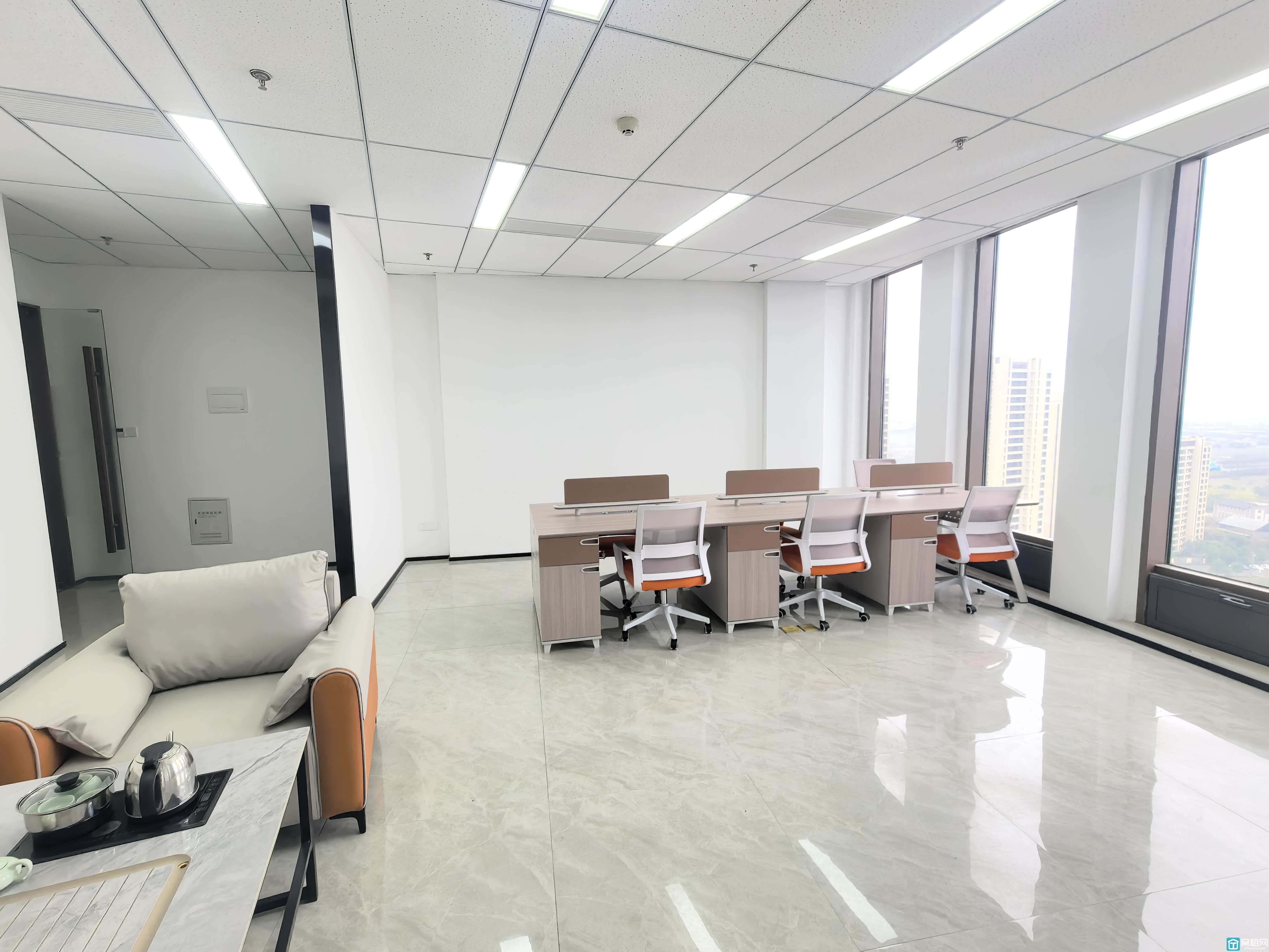 宁波江北高速口万科云谷中心大厦出租115平精装拎包办公 全新配套办公家具