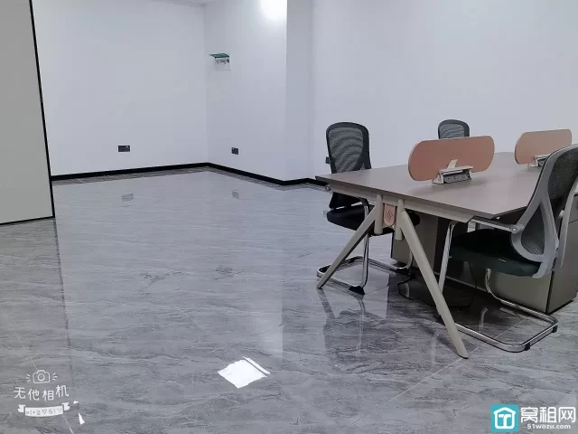 宁波海曙区高桥商会B座90平 / 东朝向写字楼招租